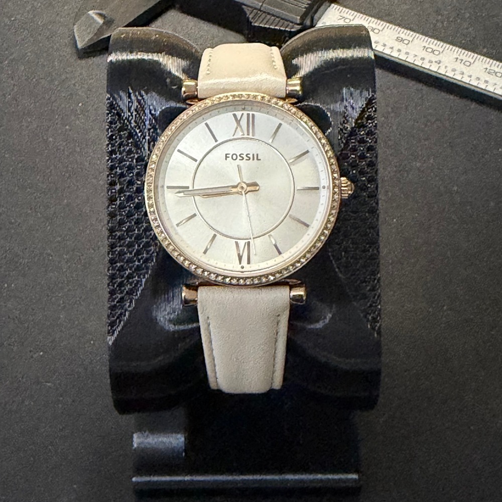 Fossil Watch Women Cream Gold Crystal ES4465 Carlie